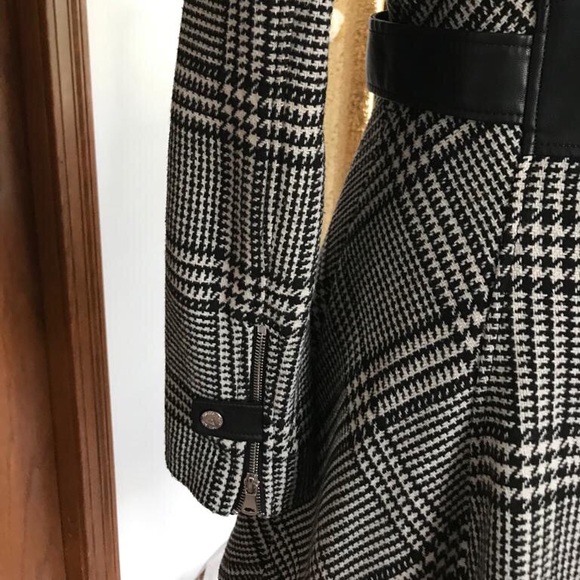 Gues Coat Black and White - Picture 10 of 16